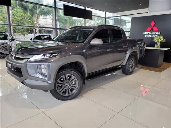 MITSUBISHI L200 TRITON 2.4 16V TURBO DIESEL SPORT OUTDOOR PLUS CD 4P 4X4 AUTOMÁTICO
